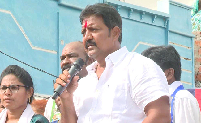 vallabhaneni-vamsi.jpg