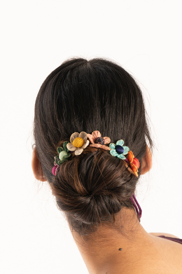 Jewellery-14_0.jpg 15
