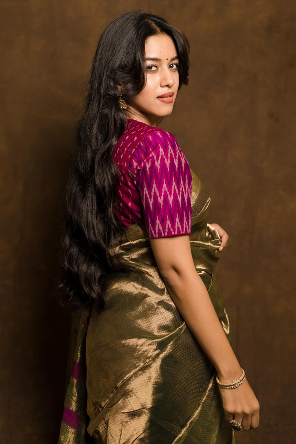 Mirnalini-Ravi-14.jpg 16