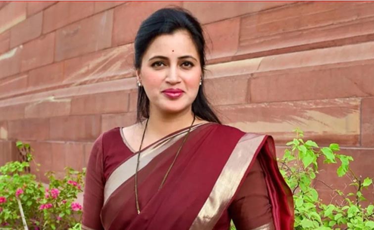 Navneet-Kaur001.jpg