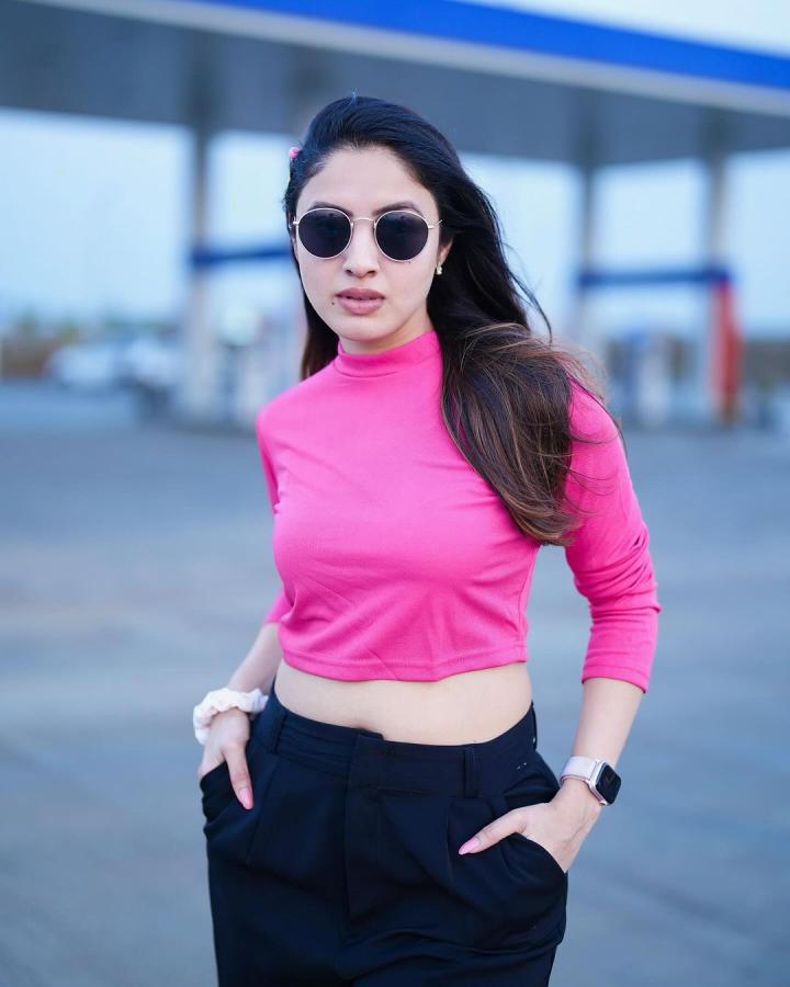 PriyankaKholgade-02.jpg 4