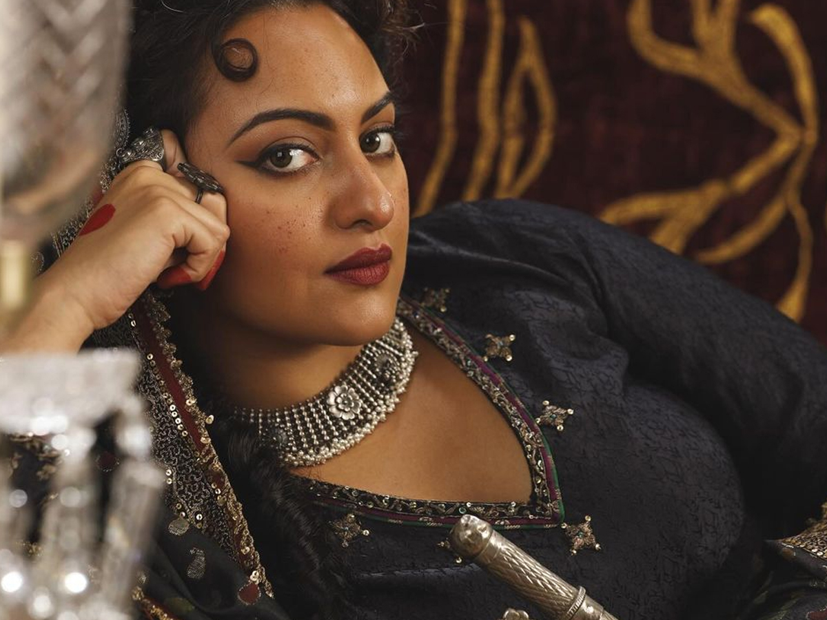 Sonakshi-Sinha-2_0.jpg 8