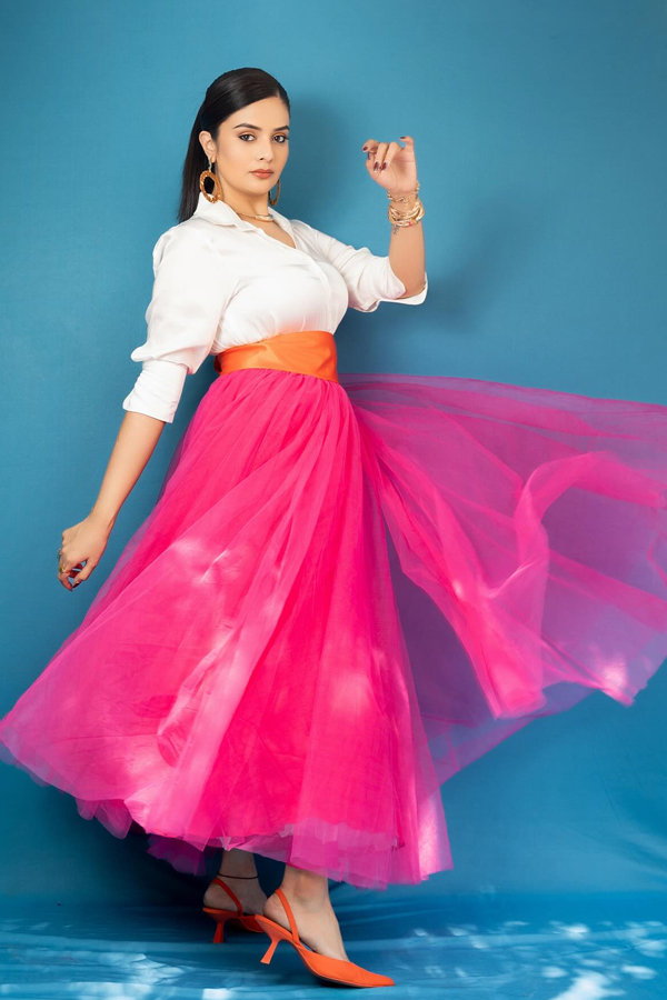 Sreemukhi-22.jpg 22