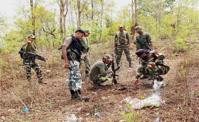 naxals.jpg