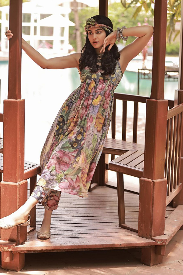 Adah-Sharma-21.jpg 19