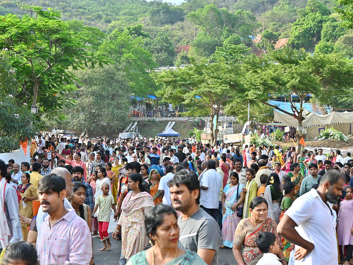 Simhachalam_20temple_20will_20celebrate_20the_20Chandanotsavam_20Photos-10.jpg 10