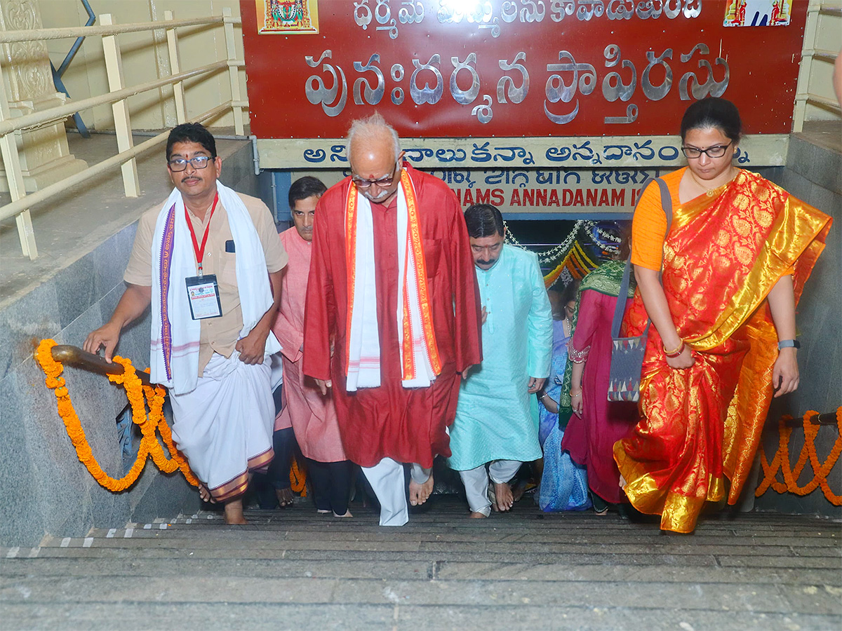 Simhachalam_20temple_20will_20celebrate_20the_20Chandanotsavam_20Photos-11.jpg 11