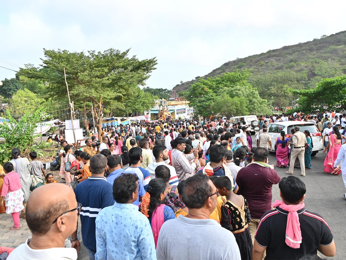 Simhachalam_20temple_20will_20celebrate_20the_20Chandanotsavam_20Photos-14.jpg 14