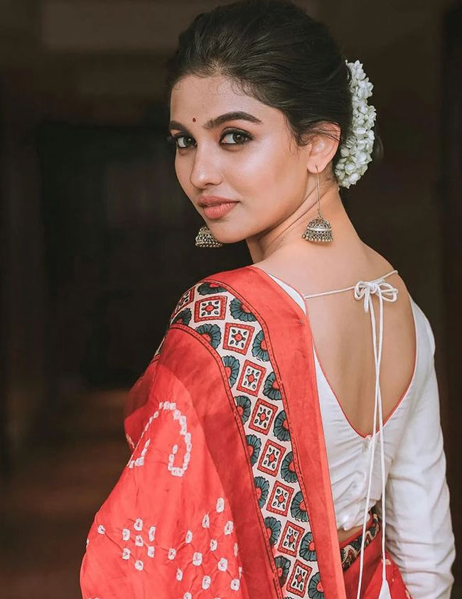 mamitha.jpg 2