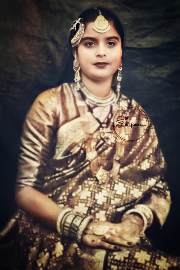 9.Lateef-Fatima-Khan.jpg 12