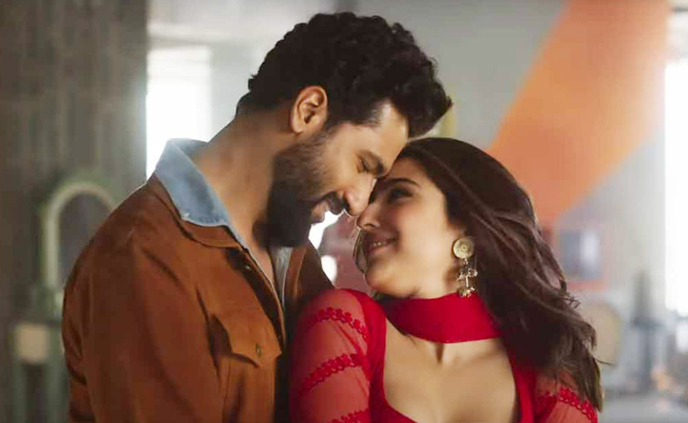 Zara-Hatke-Zara-Bachke-ott.jpg