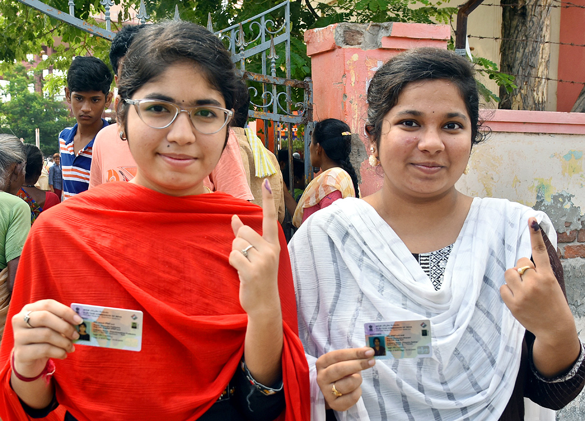 Elections_202024_20First_20Time_20Voters_20In_20AP_20Photos-_20_2832_29.jpg 32