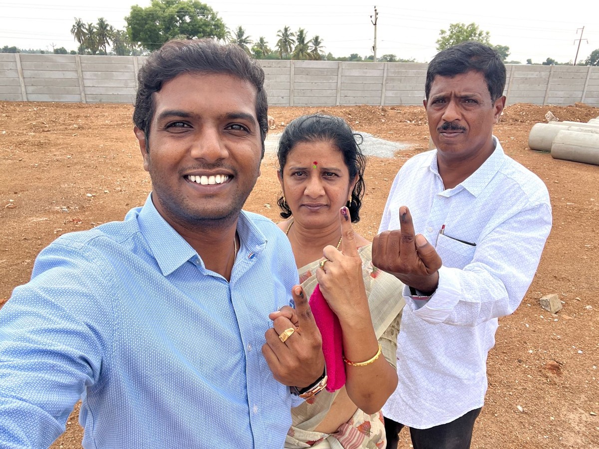 Sakshi-21.jpg 23