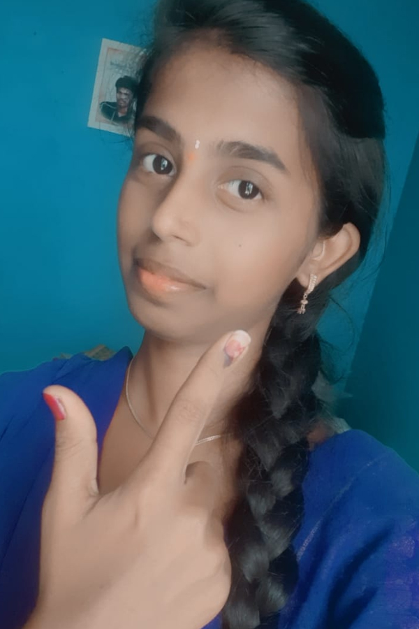 Sakshi-25.jpg 27