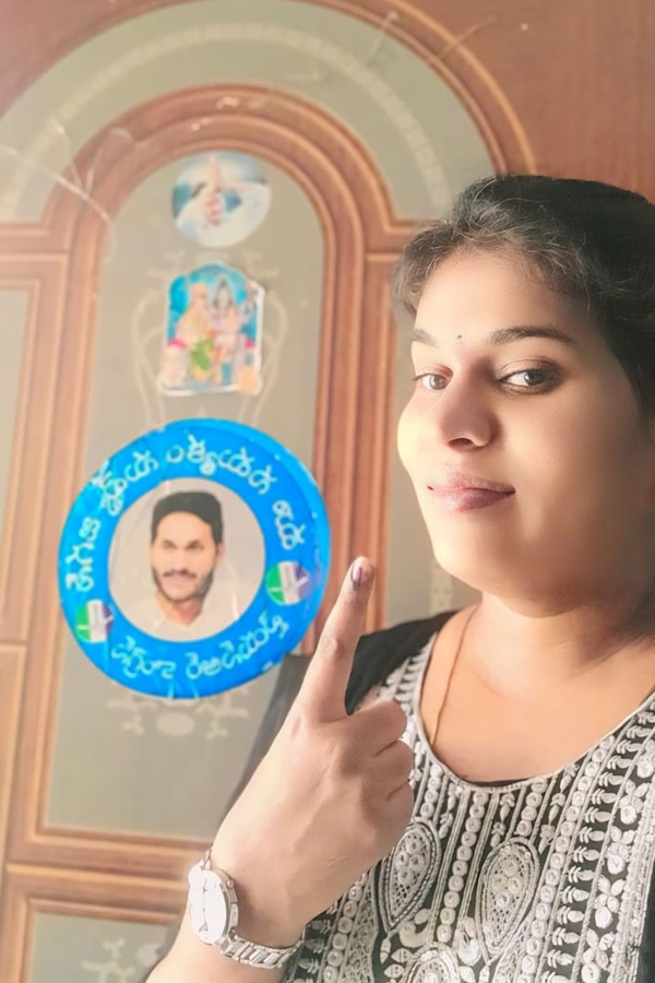 Sakshi-27.jpg 29