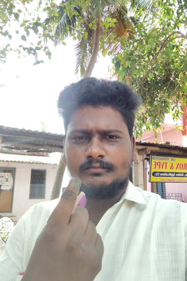 Sakshi-27_1.jpg 32