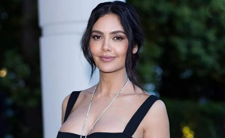 esha-gupta-egg-freez.jpg