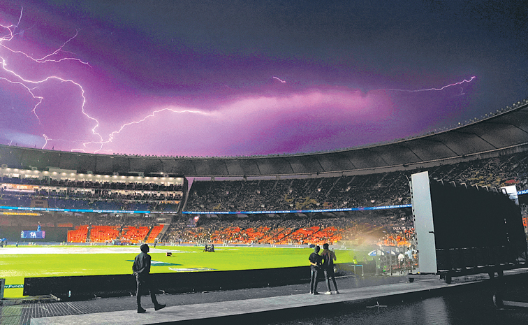 AHMEDABAD-STADIUM-MERUPULU1.jpg