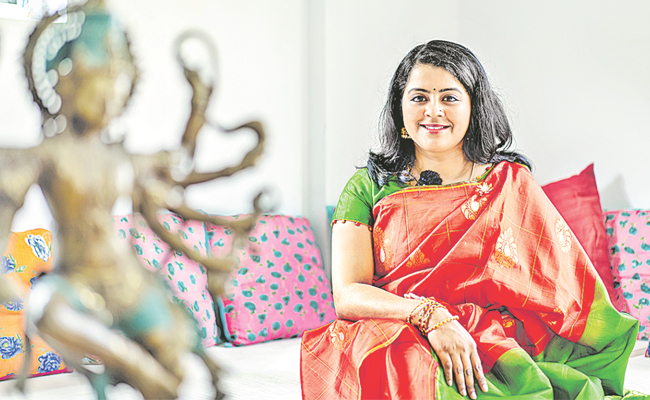 Charanya-Kumar.jpg