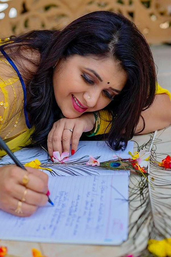 Pavithra_20Jayarams_20husband_20Chandrakanth_20shares_20emotional_20post_20Photos_20_2816_29.jpg 16