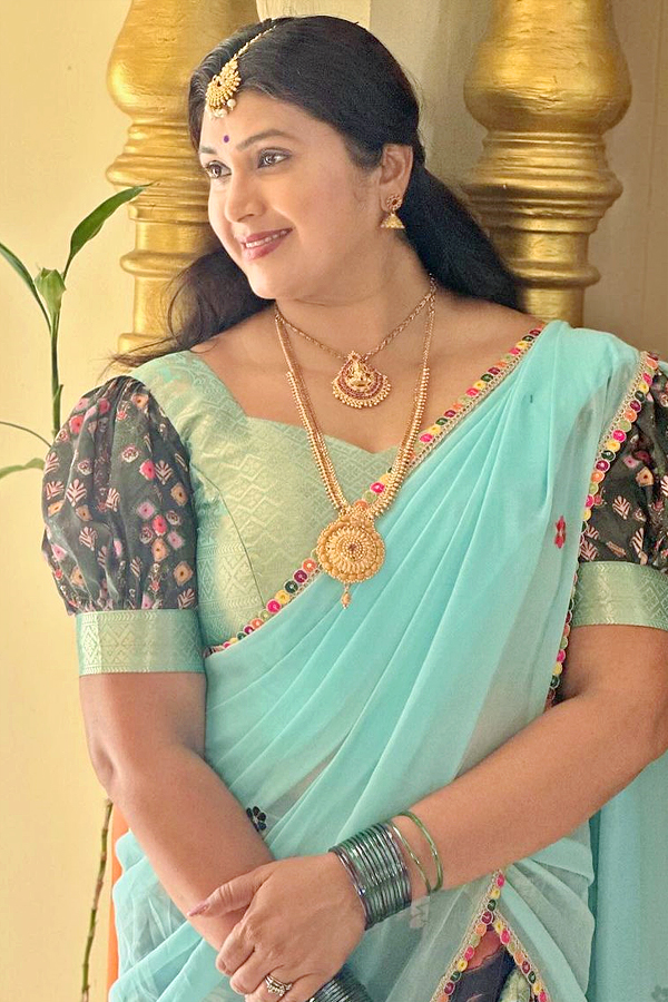 Pavithra_20Jayarams_20husband_20Chandrakanth_20shares_20emotional_20post_20Photos_20_2817_29.jpg 17
