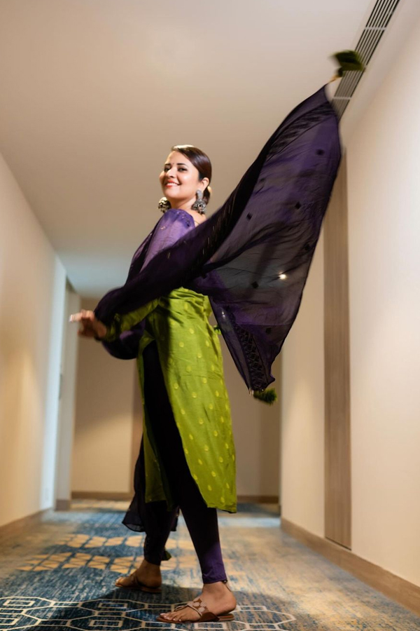 Anasuya-Bharadwaj-11.jpg 12