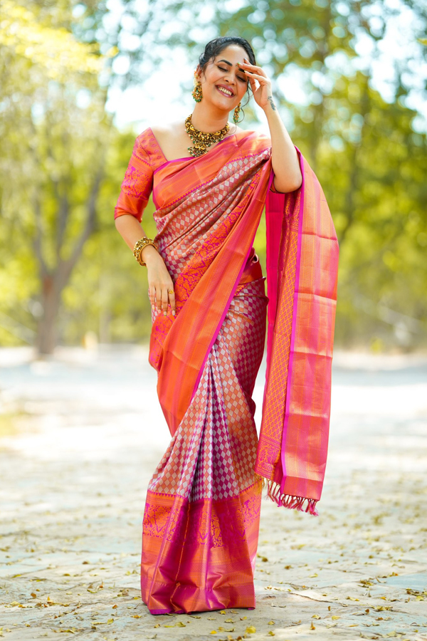 Anasuya-Bharadwaj-13.jpg 14