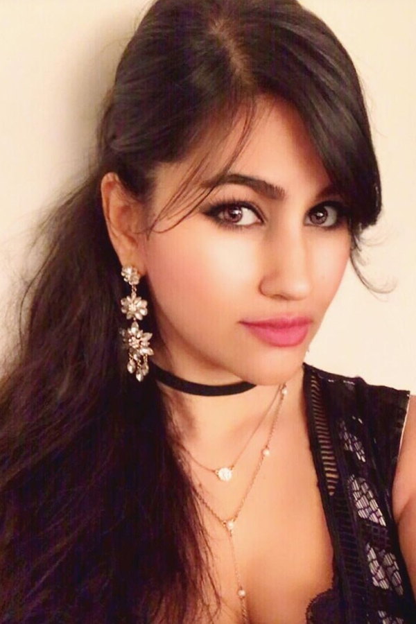 Anjali-Lavania-10.jpg 11