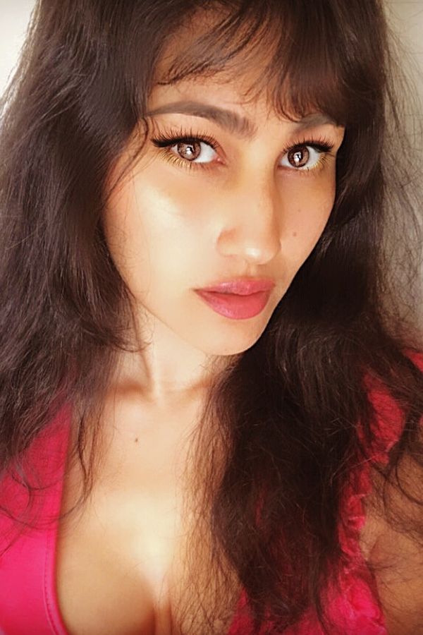 Anjali-Lavania-7.jpg 8