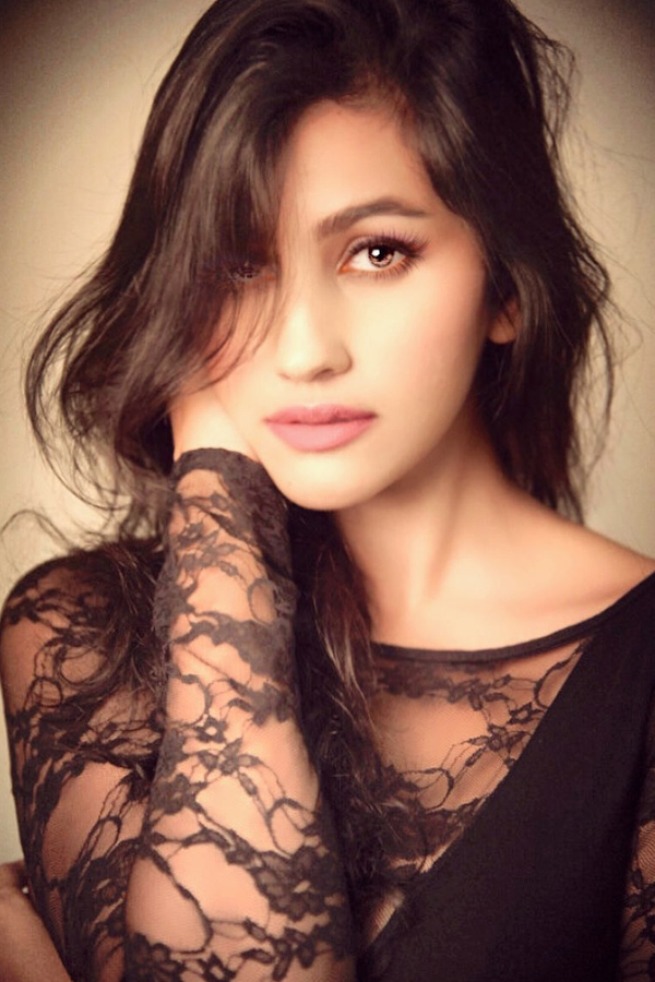 Anjali-Lavania-9.jpg 10