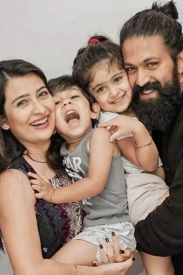 Family-Day-7_28Yash_29.jpg 16