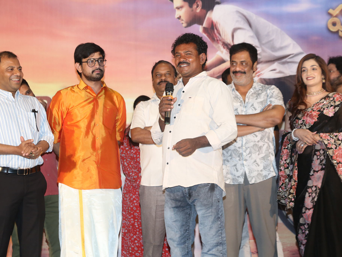 Raj_20Tarun_20Purushothamudu_20Movie_20Teaser_20Launch_20Photos-_20_283_29_0.jpg 3