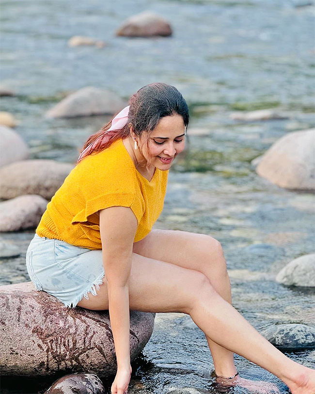 actress_20anasuya_20bharadwaj_20birthday_20celebrations_20photos-_20_2813_29.jpg 13