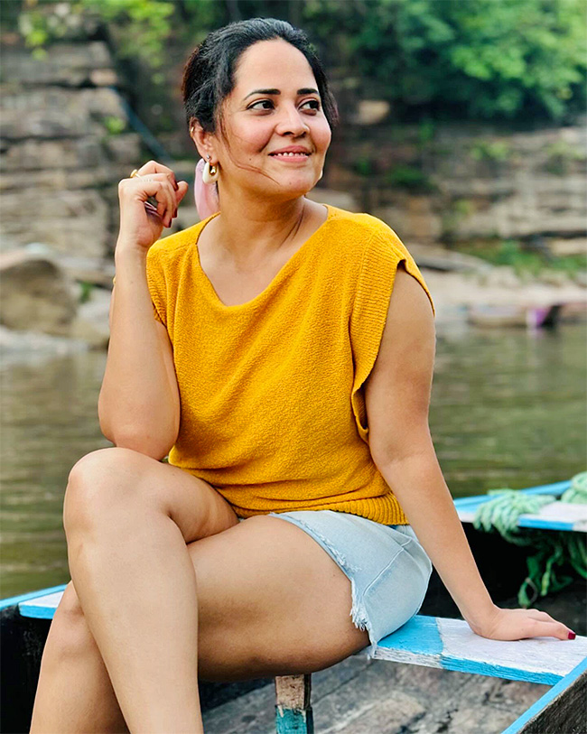 actress_20anasuya_20bharadwaj_20birthday_20celebrations_20photos-_20_2816_29.jpg 16