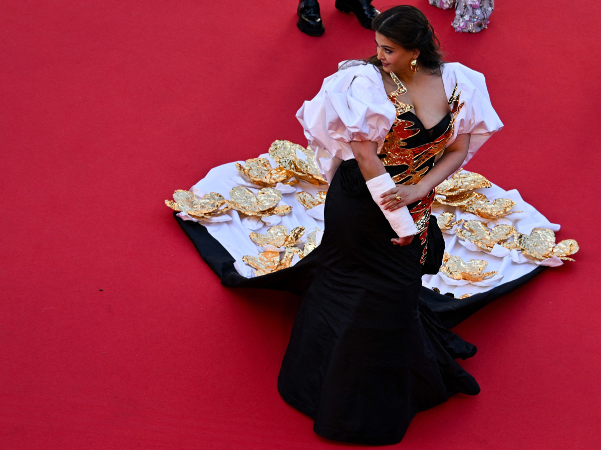 Aishwarya-Rai-Cannes-2024-15.jpg 18