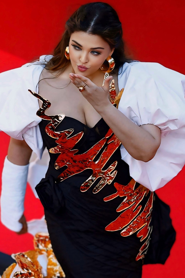 Aishwarya-Rai-Cannes-2024-6.jpg 9