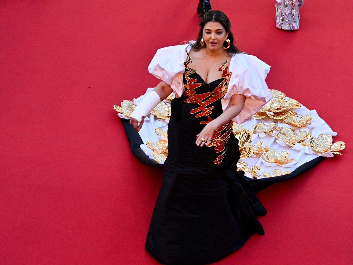 Aishwarya-Rai-Cannes-2024-7.jpg 10