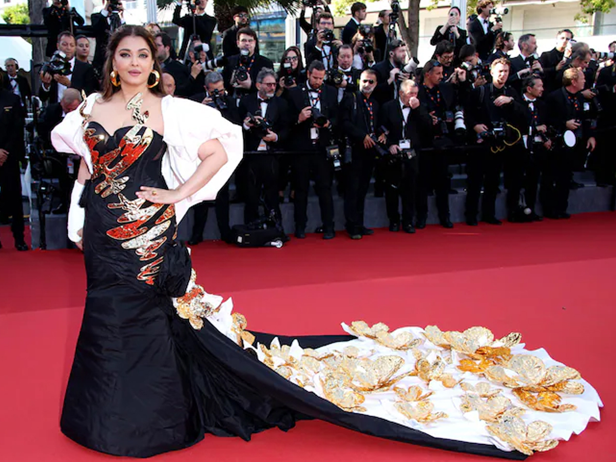 Aishwarya-Rai-Cannes-2024-8.jpg 11
