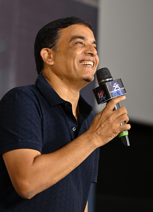 Ashish_20Love_20Me_20Trailer_20Launch_20Event_20Photos-_20_285_29.jpg 5