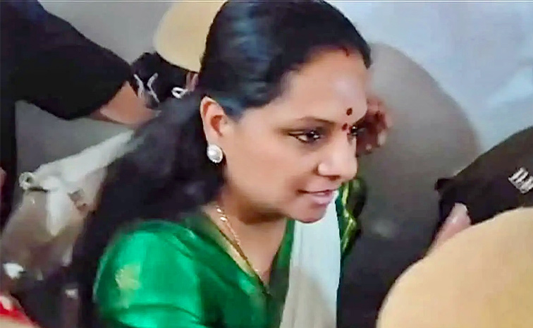 BRS-Leaders-RSP-Suman-Met-Kavitha.jpg