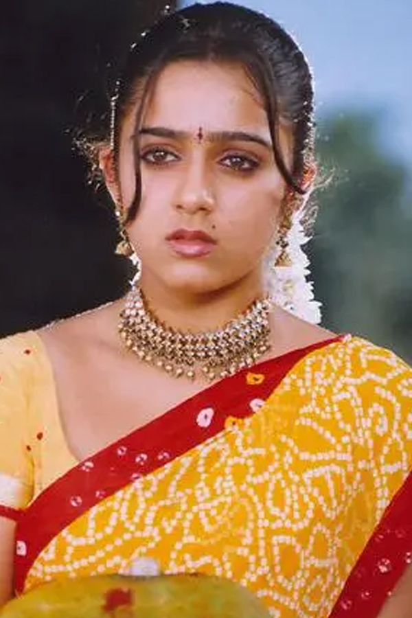 Charmme-Kaur-15.jpg 16