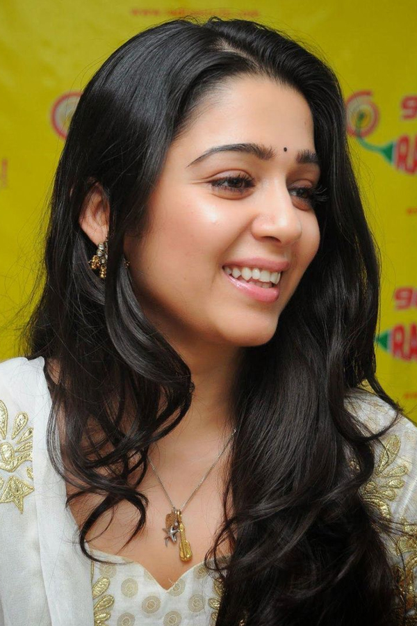Charmme-Kaur-19.jpg 20