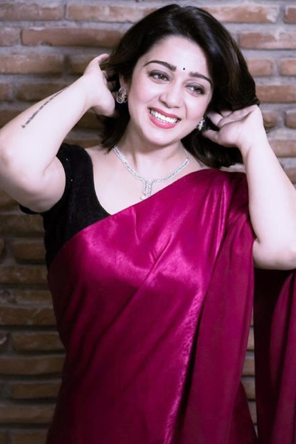 Charmme-Kaur-31.jpg 32
