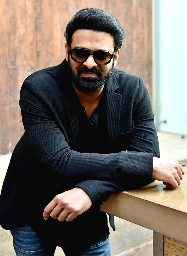 Prabhas_20teases_20fans_20with_20cryptic_20message_20on_20Instagram_20Photos-_20_2819_29.jpg 19