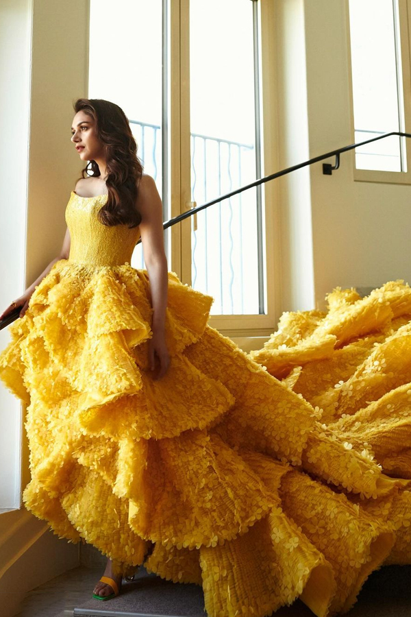 Aditi-Rao-Hydari-14.jpg 15