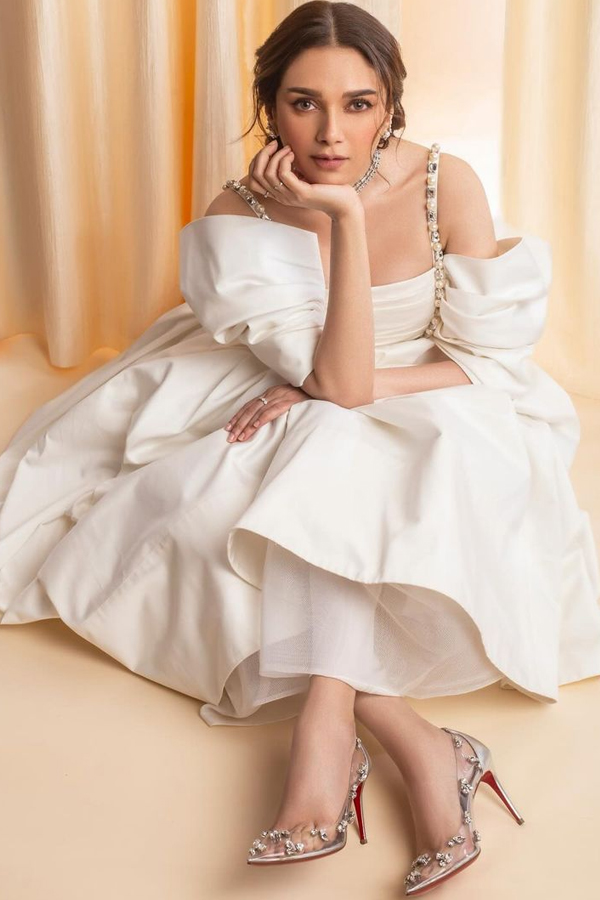 Aditi-Rao-Hydari-1_0.jpg 2