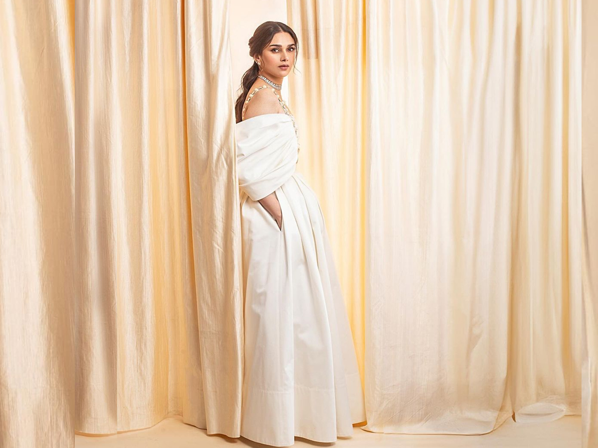 Aditi-Rao-Hydari-6_0.jpg 7