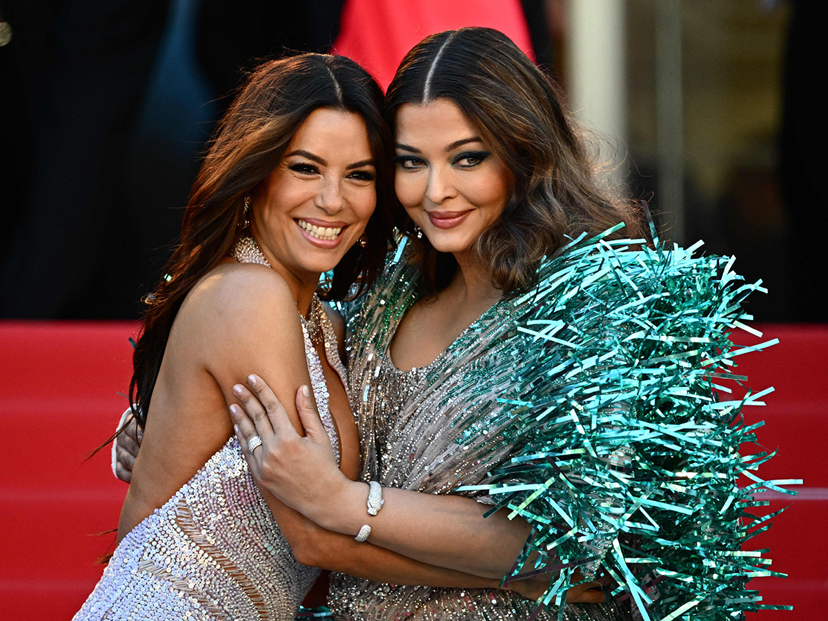 Aishwarya_20Rai_20Bachchan_2077th_20international_20film_20festival_20at_20Cannes-_20_286_29.jpg 6