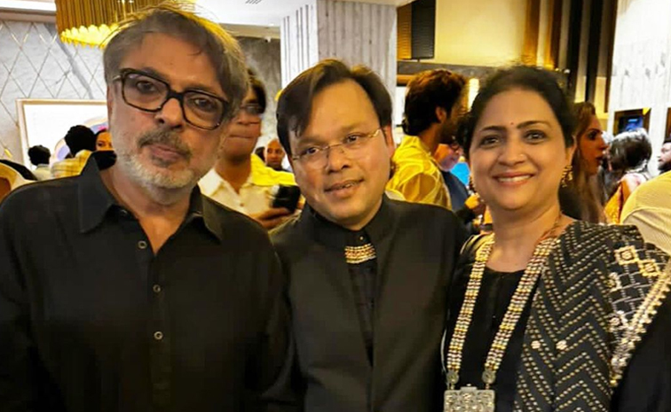 Heeramandi-Jewellery-Designer.jpg