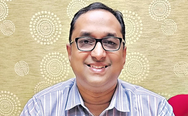 Lathkar-Srikesh-Balaji.jpg